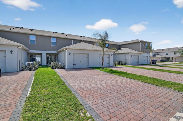 16587 BARBOURS CREEK WAY, Winter Garden, FL 34787