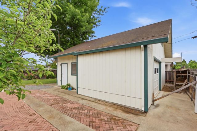 190 Spring Avenue, Morgan Hill, CA 95037