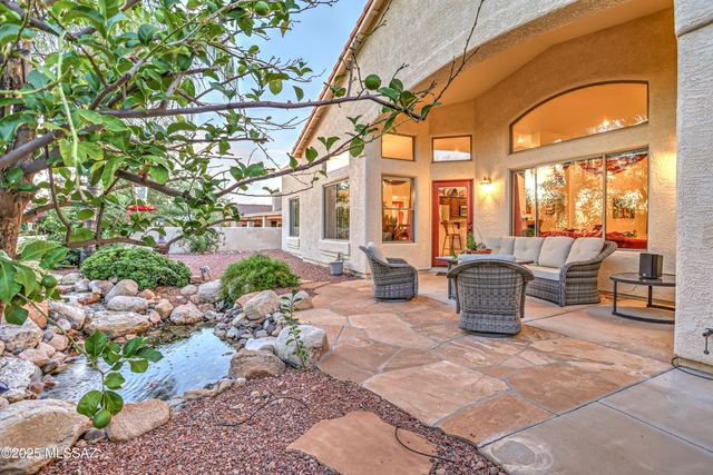 10269 N Calle Del Carnero, Oro Valley, AZ 85737