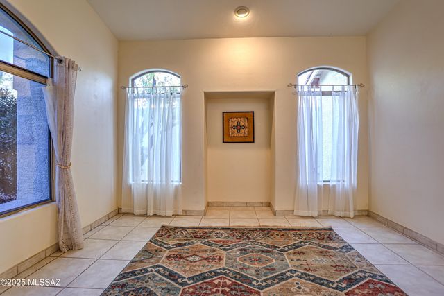 10269 N Calle Del Carnero, Oro Valley, AZ 85737