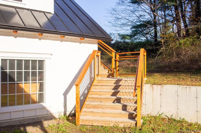 48 Konig Road, Ghent, NY 12075