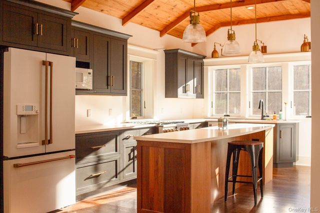 48 Konig Road, Ghent, NY 12075