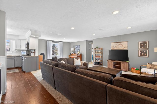 2053 Ironwood Circle NE, Massillon, OH 44646