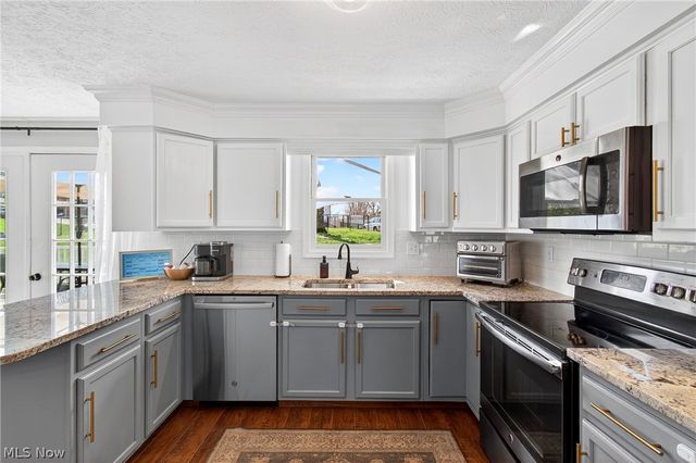 2053 Ironwood Circle NE, Massillon, OH 44646