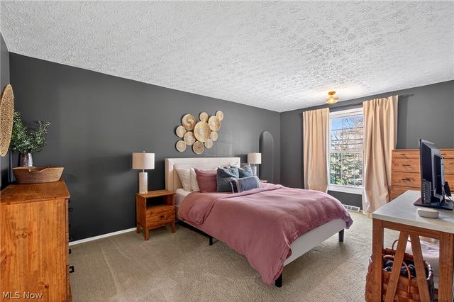 2053 Ironwood Circle NE, Massillon, OH 44646