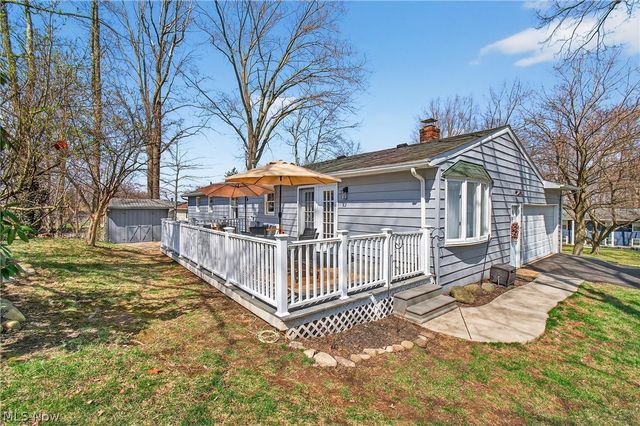 2053 Ironwood Circle NE, Massillon, OH 44646