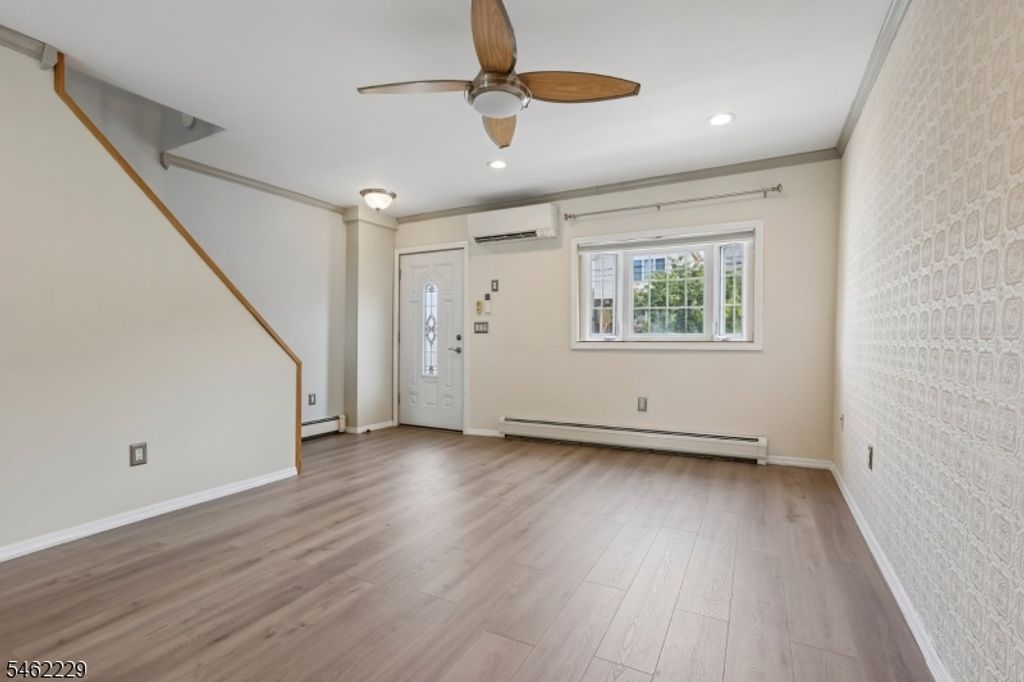 133 1/2 Prospect Ave, Bayonne City, NJ 07002 — photo 5