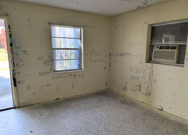 1606 Avenue H, Fort Pierce, FL 34950