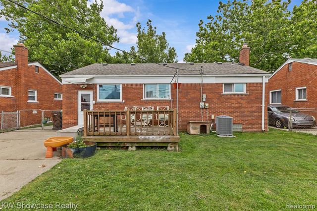 13330 Peach Street, Southgate, MI 48195