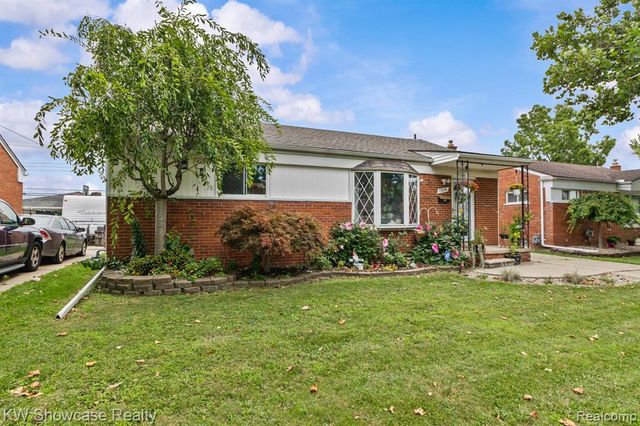 13330 Peach Street, Southgate, MI 48195