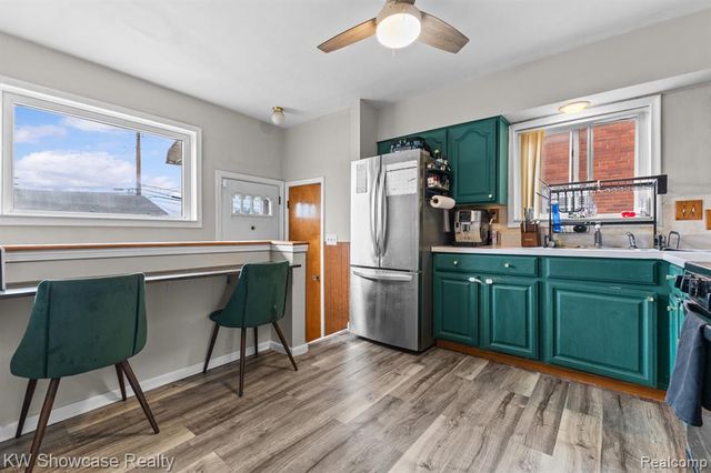 13330 Peach Street, Southgate, MI 48195