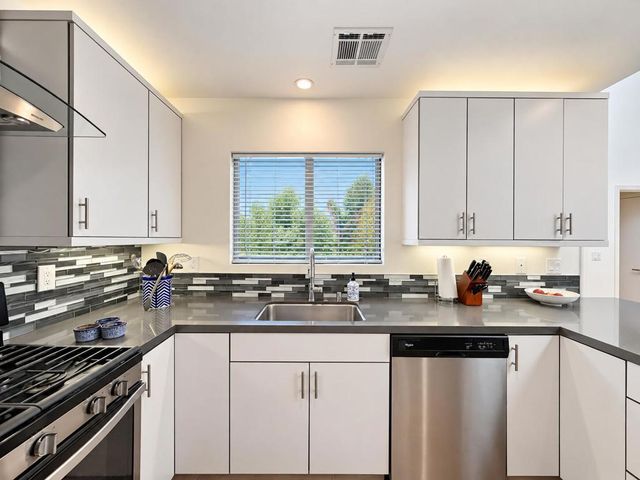 72477 Rolling Knoll Drive, Palm Desert, CA 92260