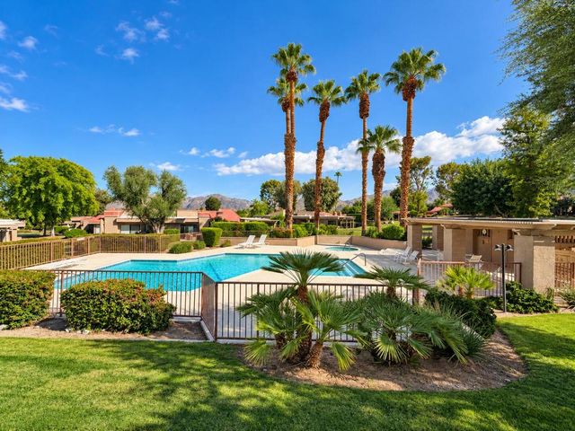 72477 Rolling Knoll Drive, Palm Desert, CA 92260