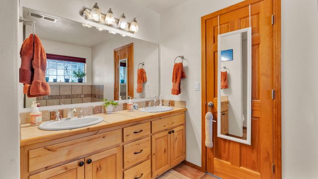 1203 Avenida De Pajarito, Socorro, NM 87801