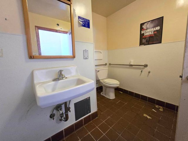 10800 Bancroft, Oakland, CA 94603