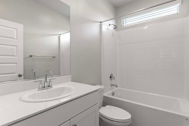 19401 Brush Creek Way, Lake Elsinore, CA 92532