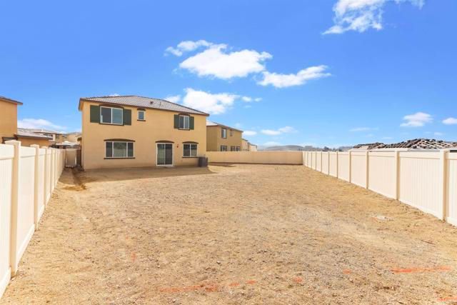 19401 Brush Creek Way, Lake Elsinore, CA 92532