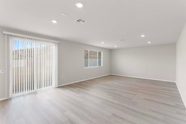 19401 Brush Creek Way, Lake Elsinore, CA 92532