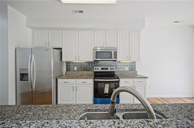 929 Canterwood CT, Virginia Beach, VA 23462