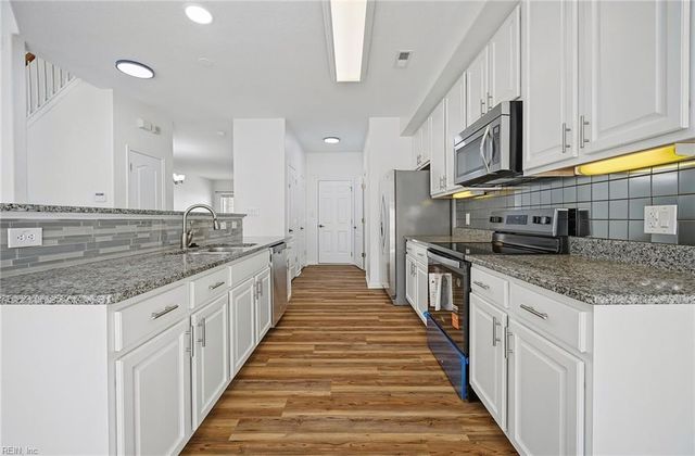 929 Canterwood CT, Virginia Beach, VA 23462