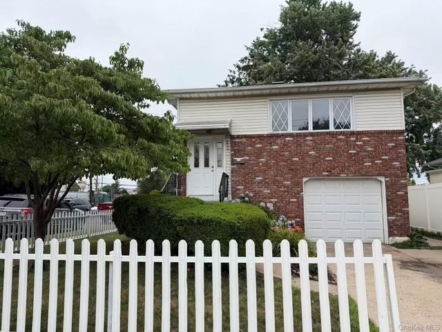 858 Oliver Avenue, Westbury, NY 11590