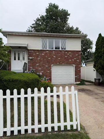 858 Oliver Avenue, Westbury, NY 11590