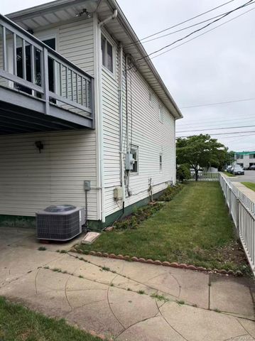 858 Oliver Avenue, Westbury, NY 11590