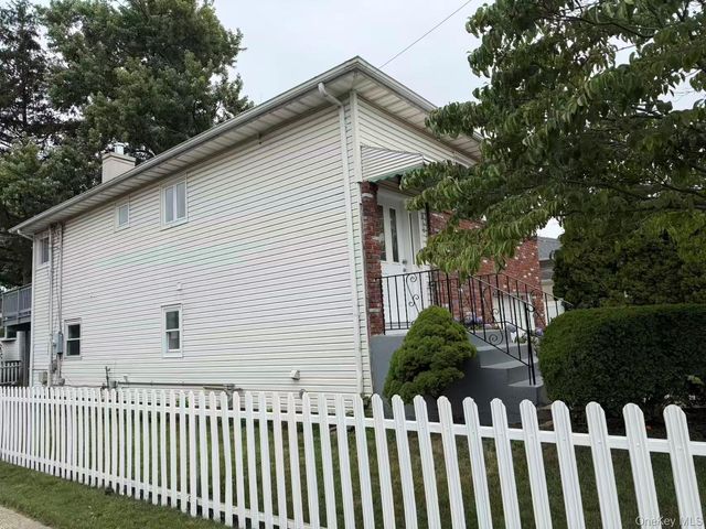 858 Oliver Avenue, Westbury, NY 11590