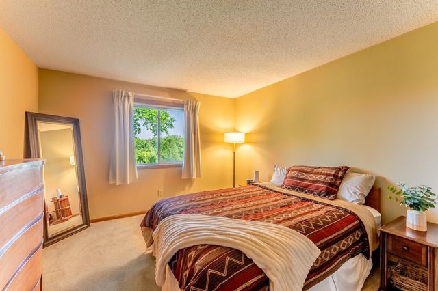 14020 44th Place N 2, Plymouth, MN 55446