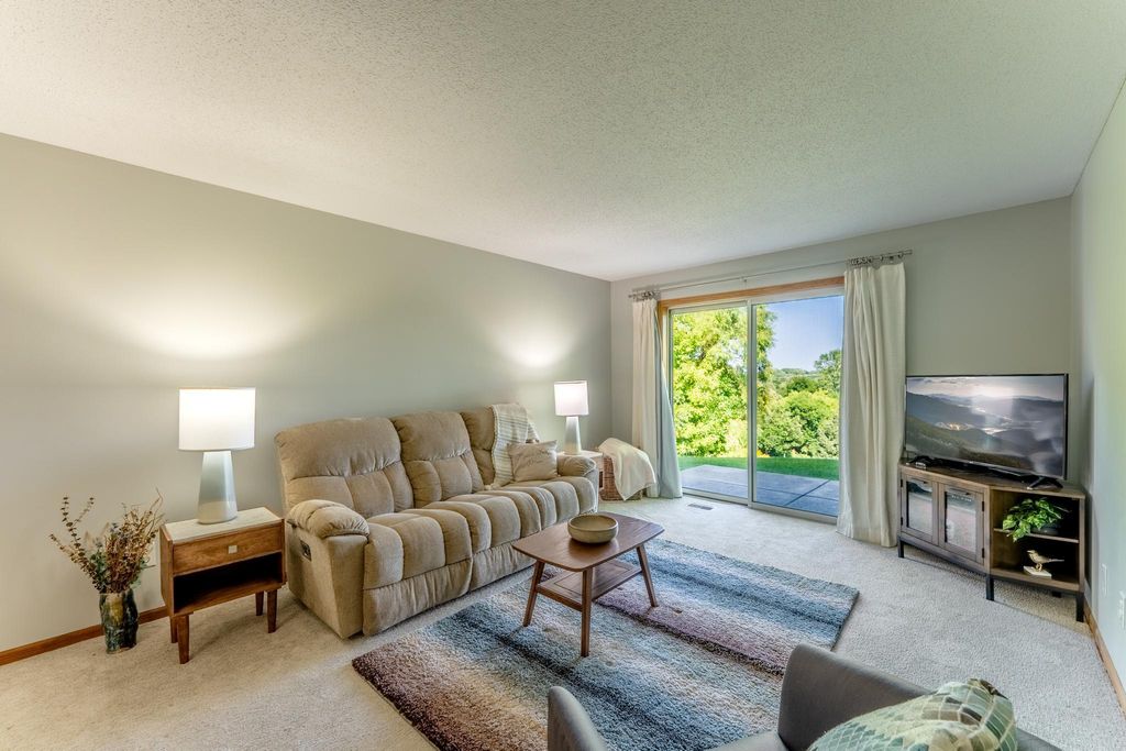 14020 44th Place N 2, Plymouth, MN 55446 — photo 2