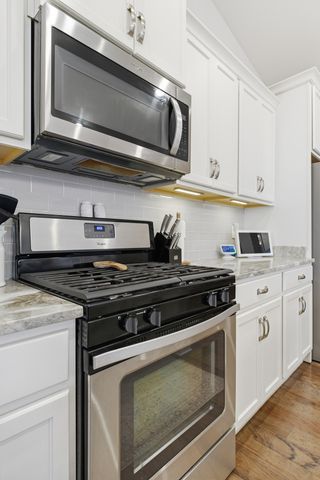 2015 Hedgelawn Dr, Lebanon, TN 37090