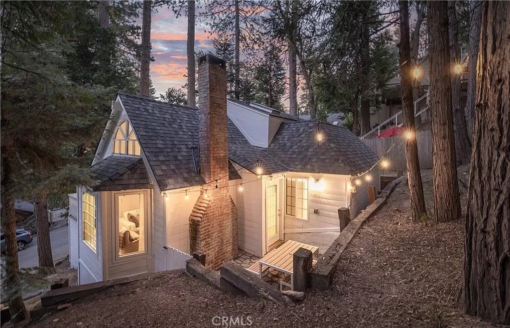 Image 41 of property listing at 810 Sierra Vista, Twin Peaks, CA 92391