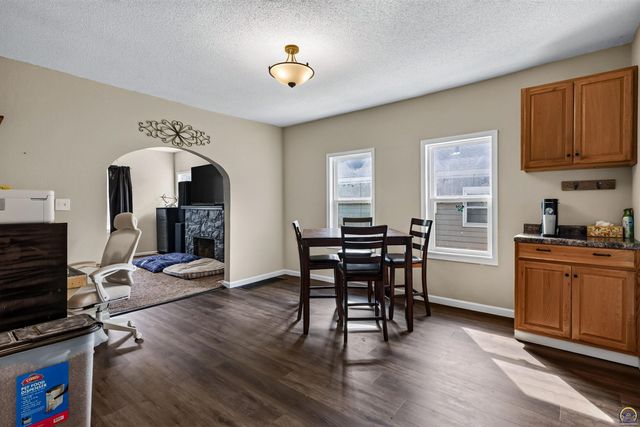 2601 SW Clay ST, Topeka, KS 66611