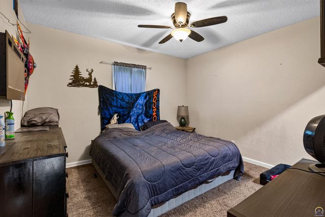 2601 SW Clay ST, Topeka, KS 66611