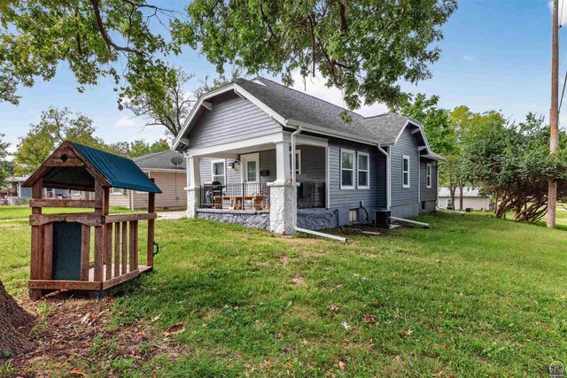 2601 SW Clay ST, Topeka, KS 66611