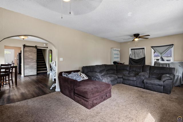 2601 SW Clay ST, Topeka, KS 66611