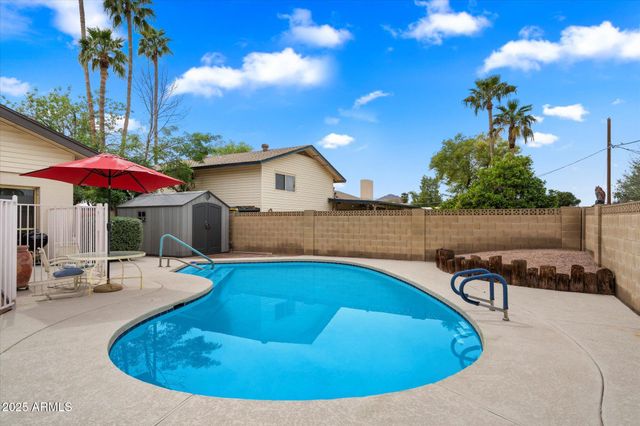 8414 E STELLA Lane, Scottsdale, AZ 85250