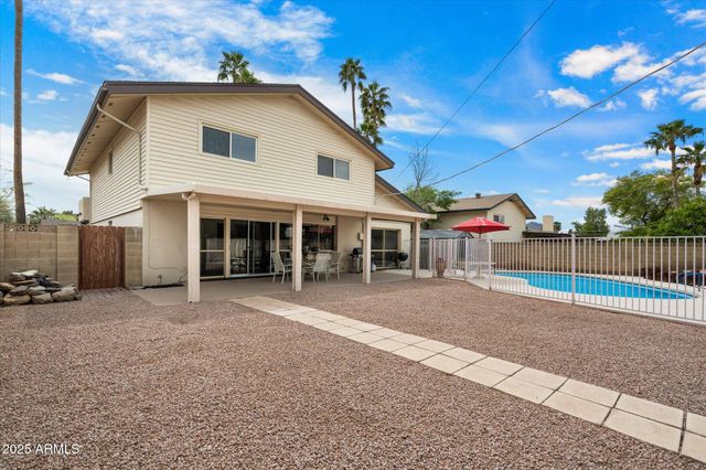 8414 E STELLA Lane, Scottsdale, AZ 85250