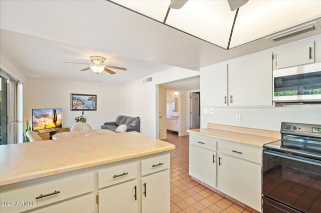 8414 E STELLA Lane, Scottsdale, AZ 85250