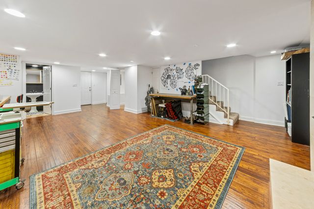 2558 W Haddon Avenue 1, Chicago, IL 60622