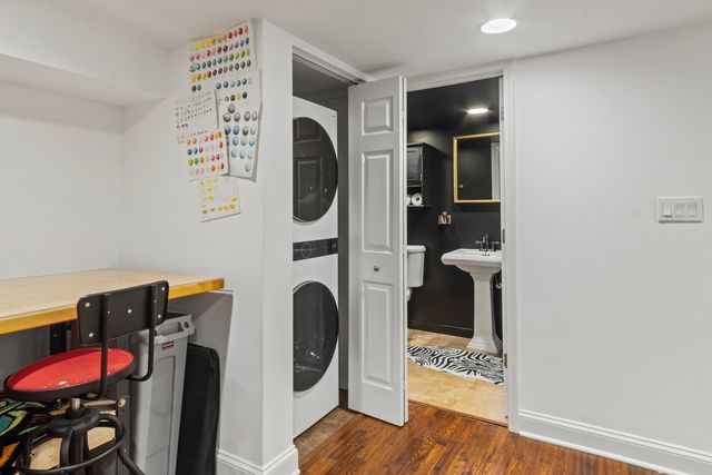 2558 W Haddon Avenue 1, Chicago, IL 60622