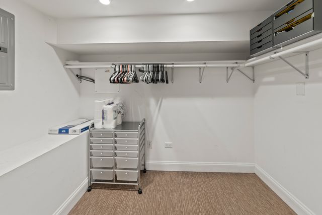 2558 W Haddon Avenue 1, Chicago, IL 60622