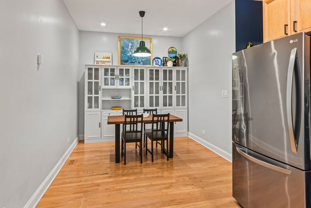 2558 W Haddon Avenue 1, Chicago, IL 60622