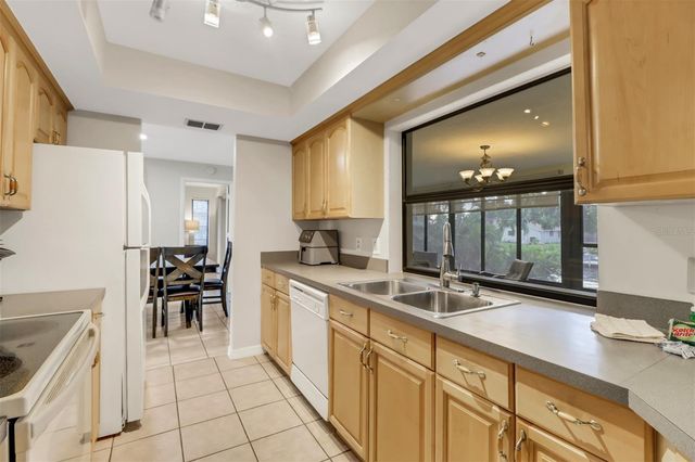 4800 SW 12TH PLACE, Cape Coral, FL 33914