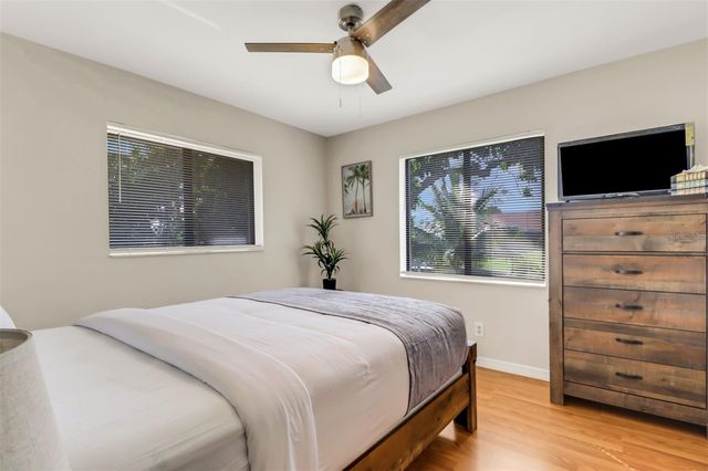 4800 SW 12TH PLACE, Cape Coral, FL 33914
