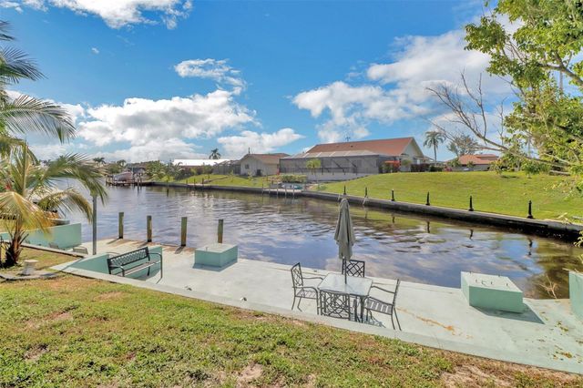 4800 SW 12TH PLACE, Cape Coral, FL 33914