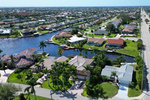 4800 SW 12TH PLACE, Cape Coral, FL 33914