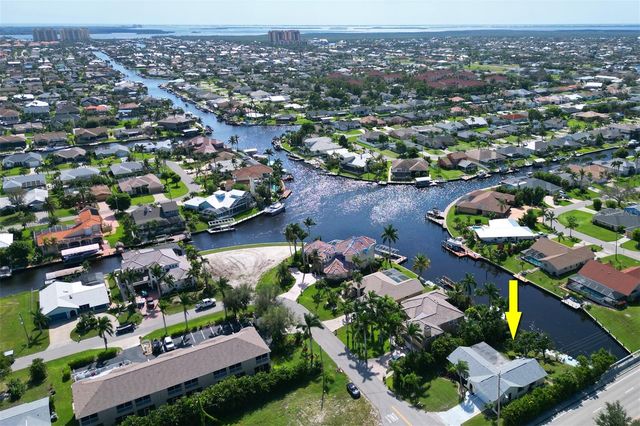 4800 SW 12TH PLACE, Cape Coral, FL 33914