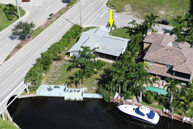 4800 SW 12TH PLACE, Cape Coral, FL 33914