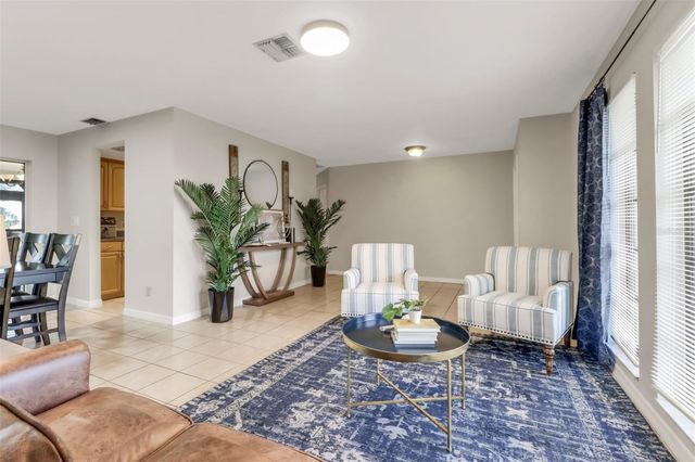 4800 SW 12TH PLACE, Cape Coral, FL 33914